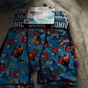 New 4 pack of SONIC kids underwear size 4